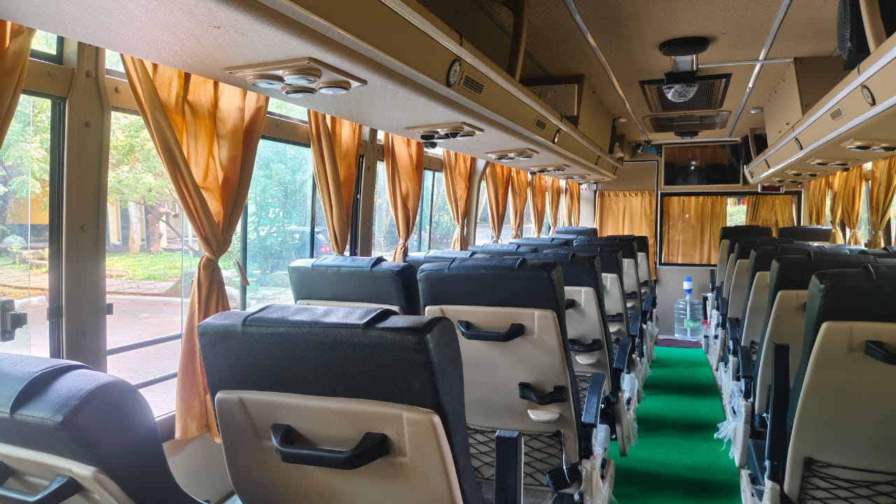 VM TRAVELS Gallery Image